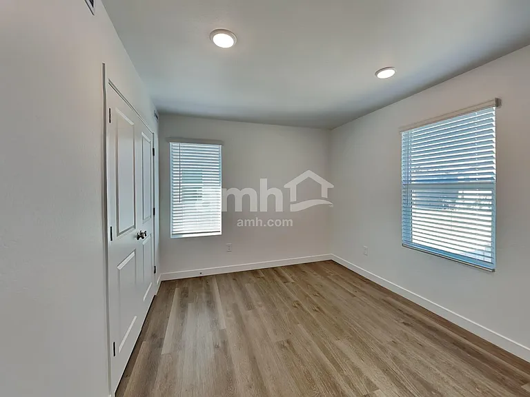 18450 W El Cortez Pl — Photo 15