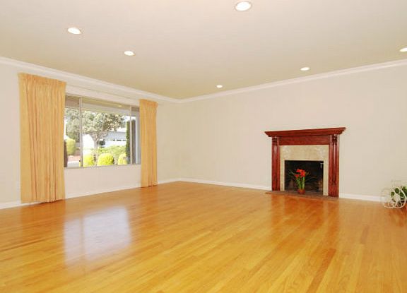 2nd image of 352 Evergreen Dr
