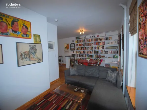 22 Leroy St APT 10, Manhattan, NY 10014