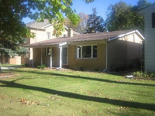 1st image of 105 Oak Ave
