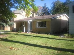 105 Oak Ave, Wood Dale, IL 60191