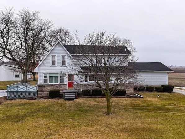 1739 W Division Rd, Huntington, IN 46750