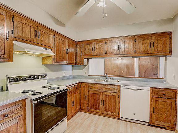 2nd image of 364 Park Hill Dr