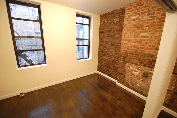 Rented by REAL New York | media 25