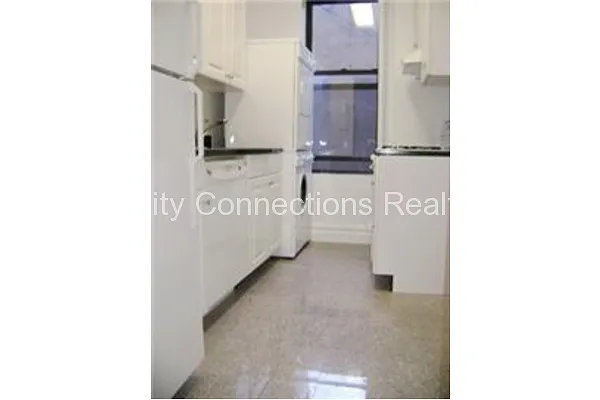 Rented by City Connections Realty | media 40