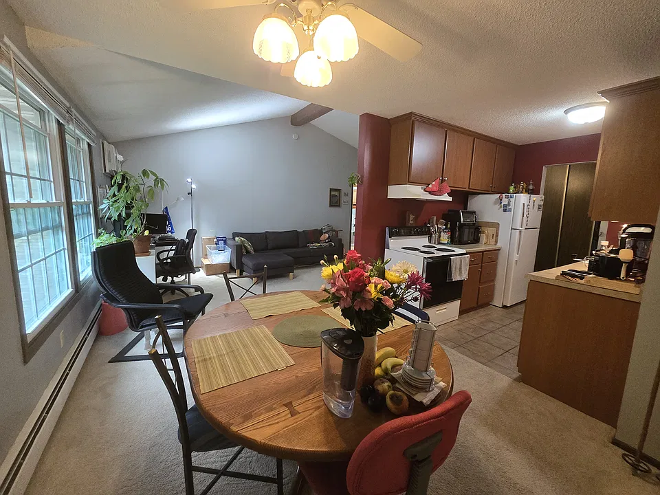 4566 Cedar Lake Rd S #6