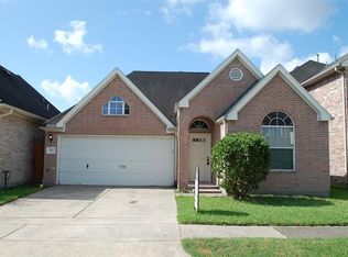 811 Forest Thicket Ln, Houston, TX 77067