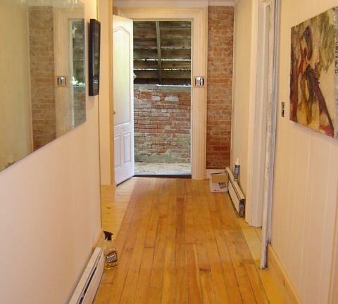 3rd image of 28 Stuyvesant St