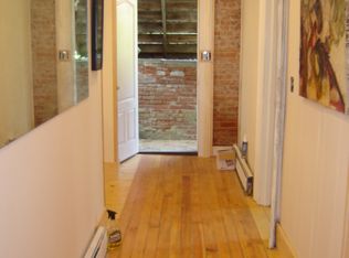 28 Stuyvesant St, Kingston, NY 12401