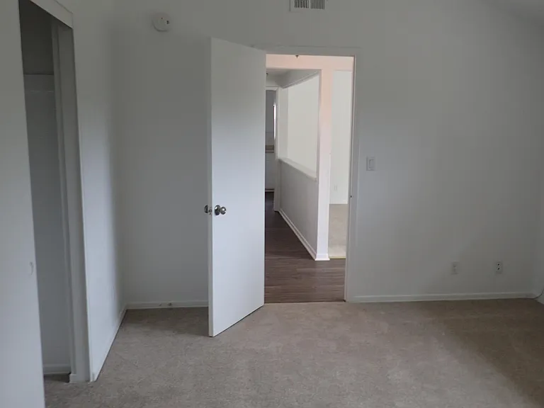 308 N La Patera Ln — Photo 12
