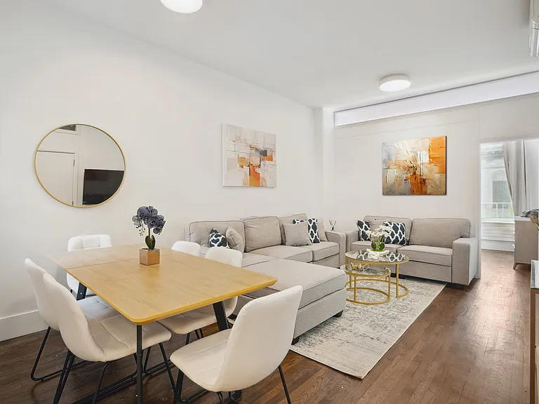 125 E 83rd St #Penthouse 9 — Photo 1