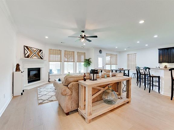 4th image of 19127 Arcadia Cove Ct
