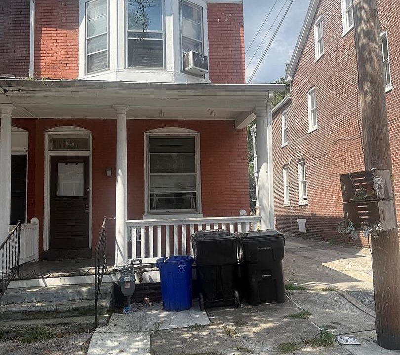 1st image of 514 Curtin St