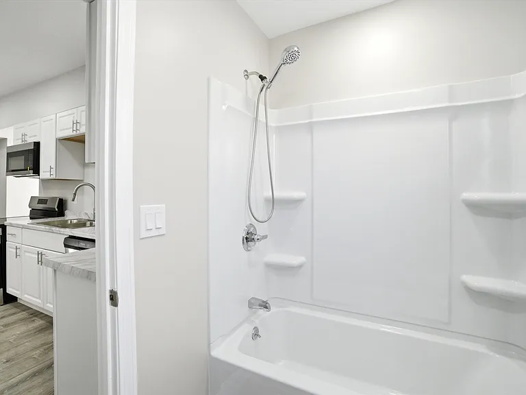 254 Auburn St #1 — Photo 5