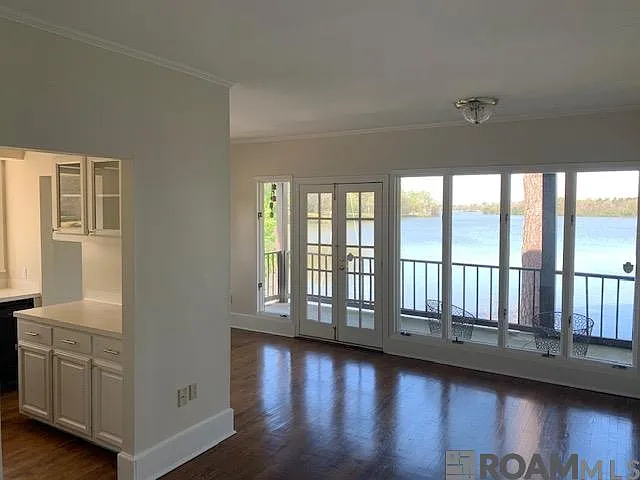1 bed, 1000 sqft, $1,800 — Photo 3