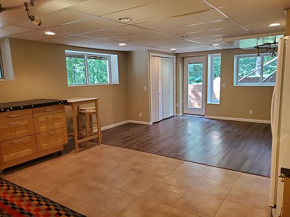 3rd image of 2071 Skyway Dr