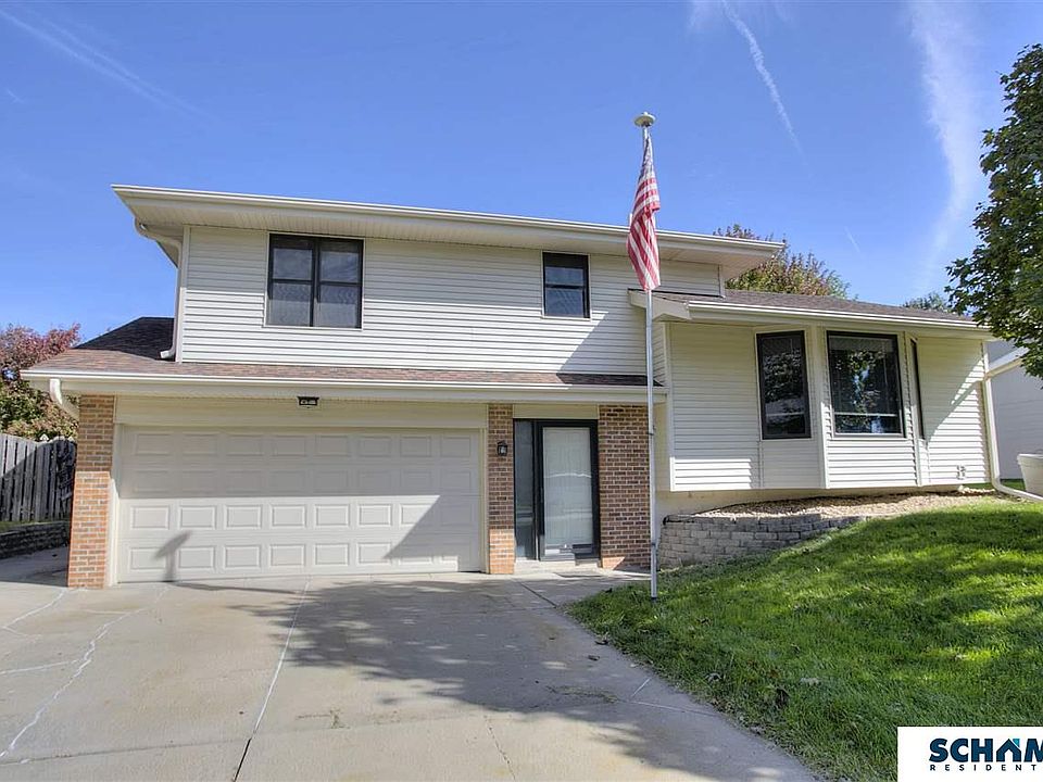 1st image of 8907 S 142nd Avenue Cir