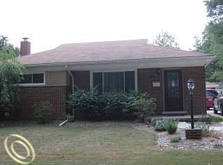 1st image of 9101 Brentwood St