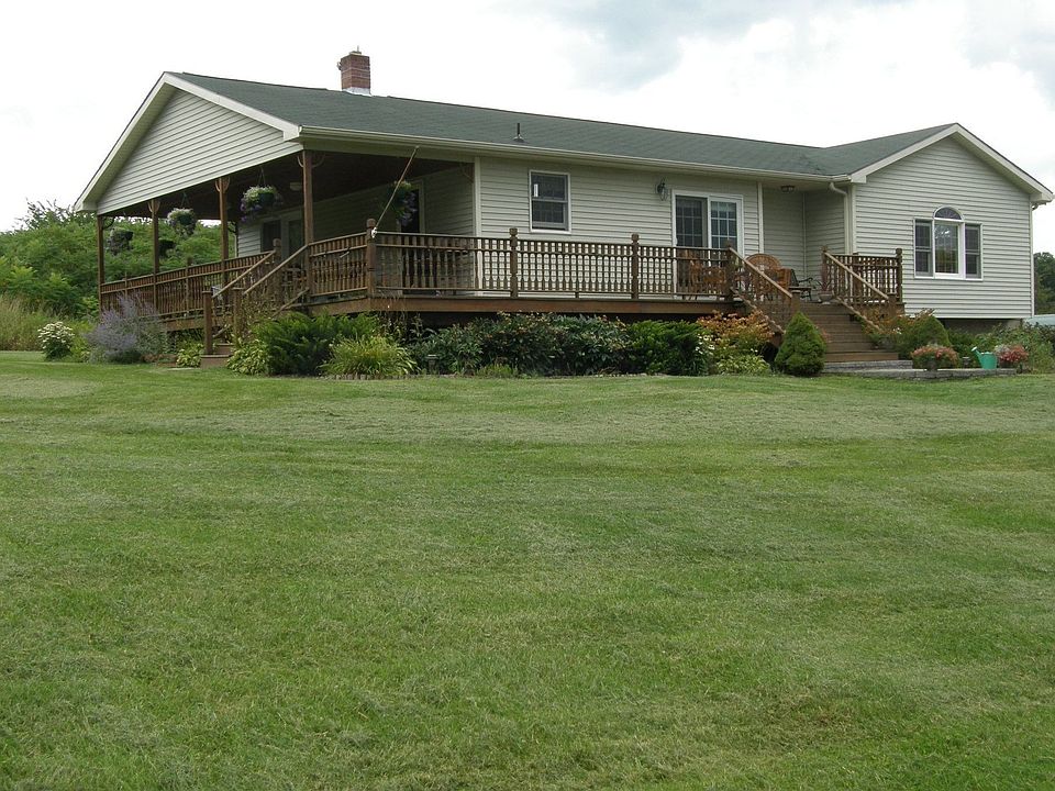 2nd image of 324 Field Rd