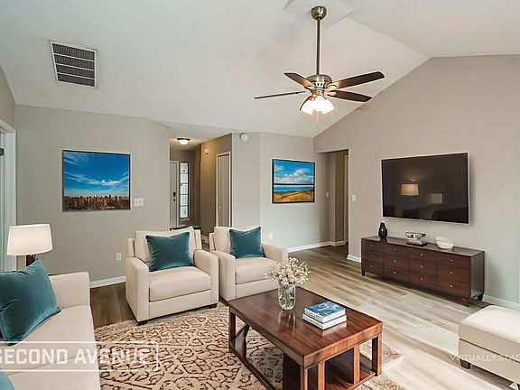 3rd image of 6934 Huntington Woods Cir W