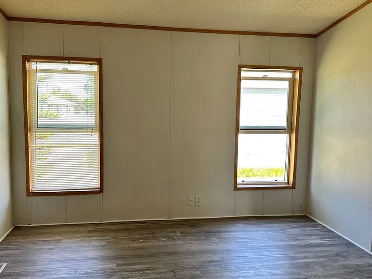 119 Silver Maple Dr — Photo 2