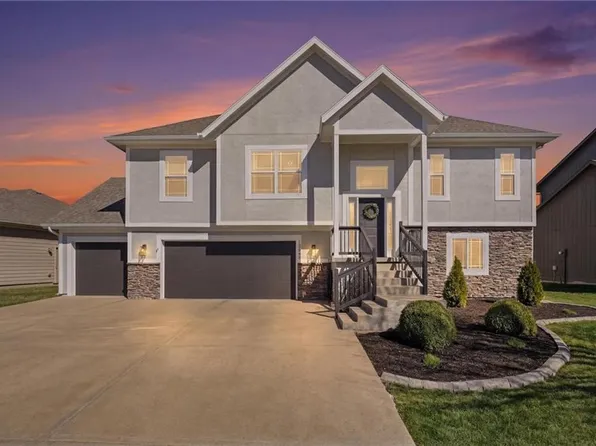 12400 Parkview Ave, Kansas City, KS 66109
