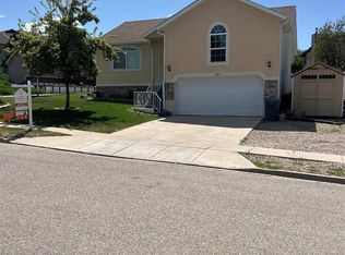 191 Ridge Ln, Evanston, WY 82930