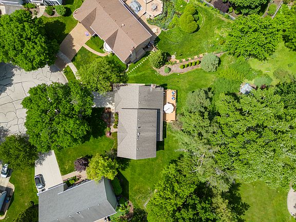 4th image of 810 Atlanta Ct