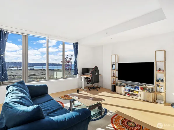 590 1st Avenue S #1005, Seattle, WA 98104