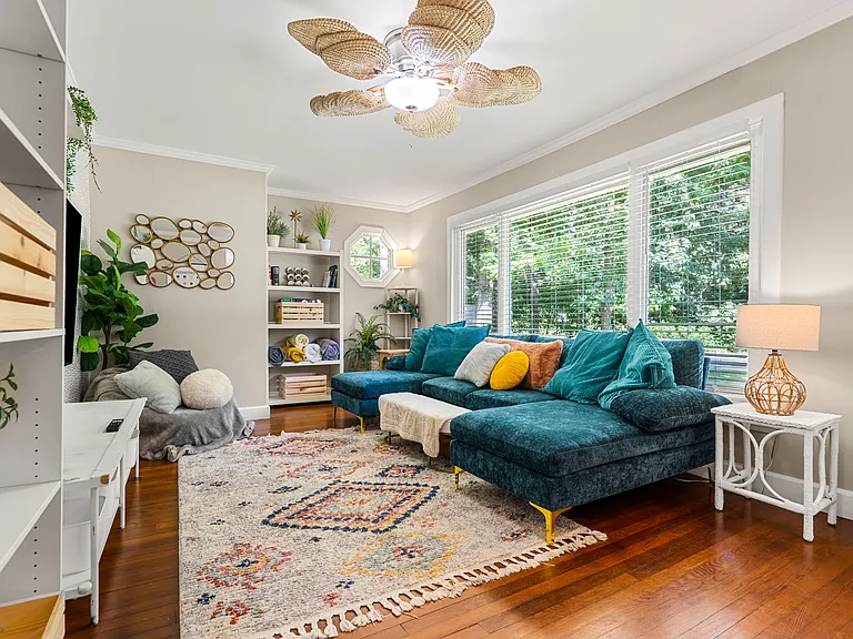 6 Elwyn Rd — Photo 18