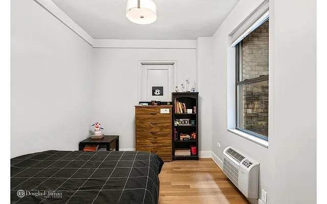 Rented by Douglas Elliman | media 35