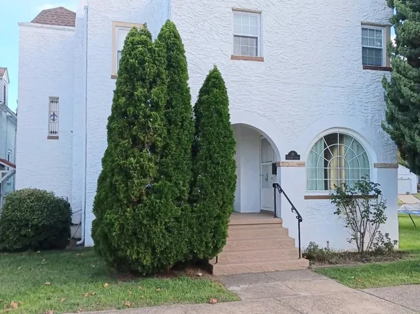 12 Corinne Ct, Wilmington, DE 19809