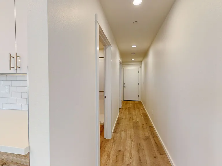 Reverie on Beacon Hill! Modern city living! — Photo 7
