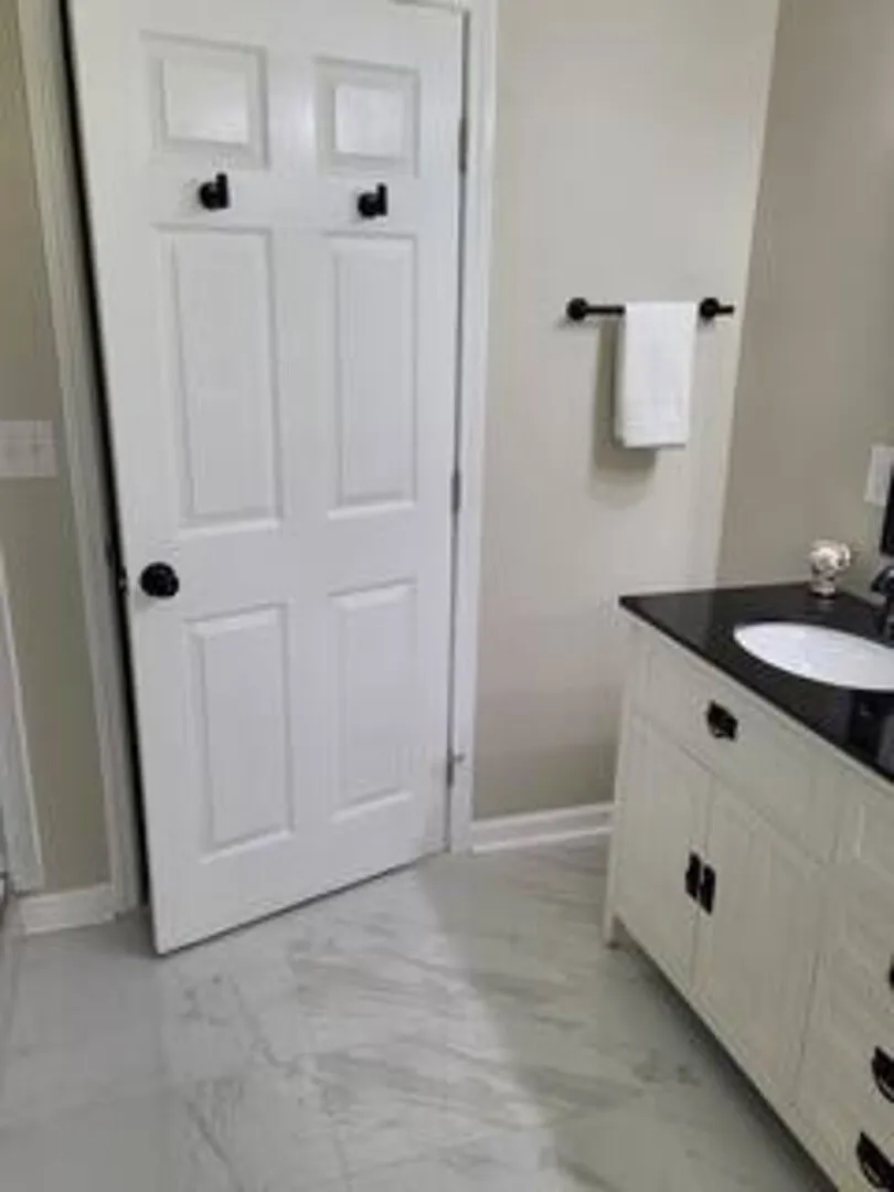 Westside gem near downtown & Mercedes Benz Stadium — Photo 4