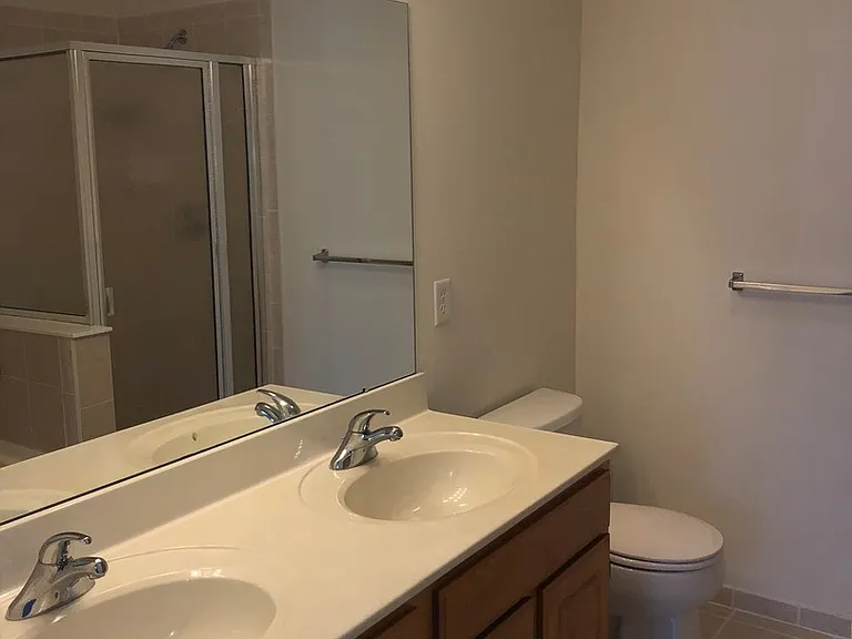 The Apartments At Weatherby — Photo 20