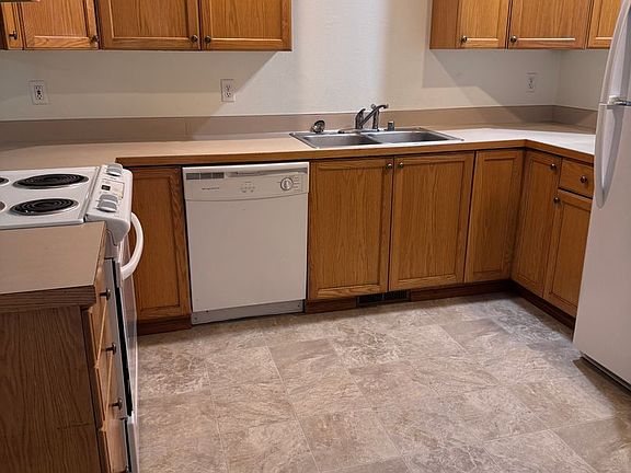 2nd image of 6904 E Crestwood Ct