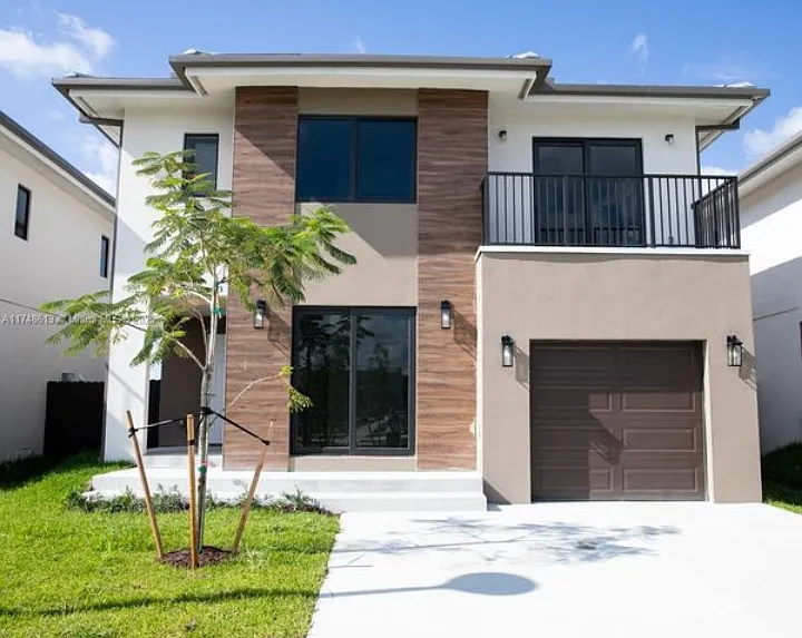 1-301 NW 12th St
