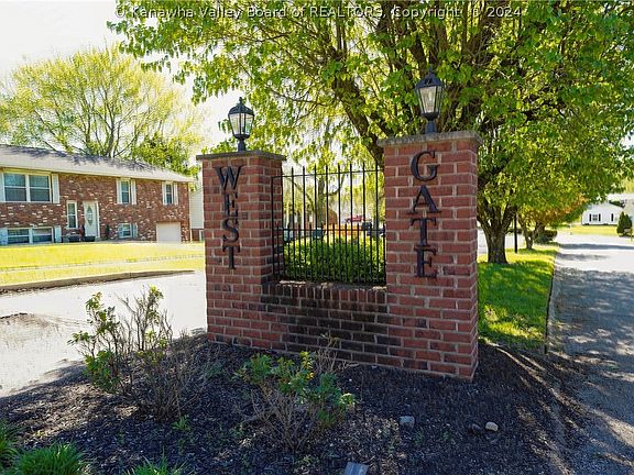4th image of 5309 Pamela Cir