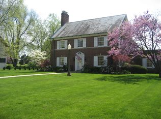 211 Wabash Ave, Mattoon, IL 61938