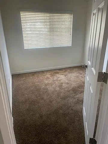 3 bed, 1142 sqft, $2,900 — Photo 1
