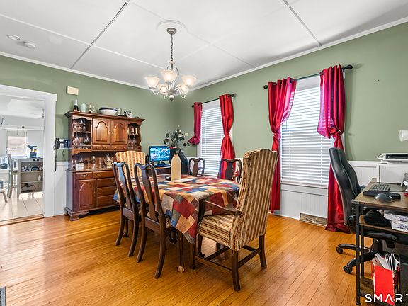 3rd image of 32 Union Street