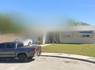 180 SW 77th Ave, Pompano Beach, FL 33068