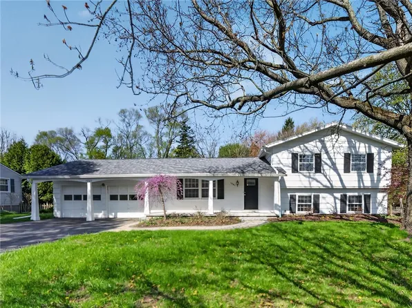1731 Baird Rd, Penfield, NY 14526