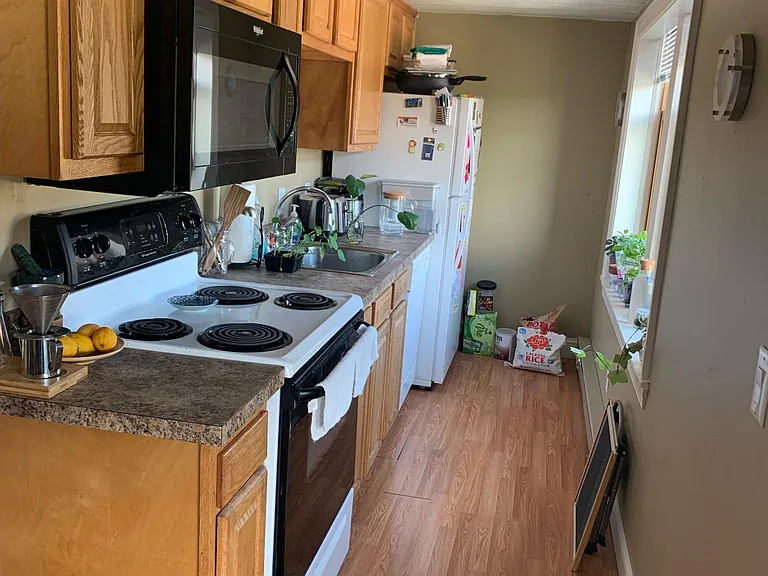 44 Main St #1 — Photo 9