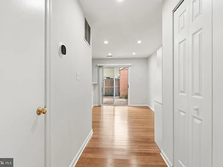 15711 Ambiance Dr — Photo 9