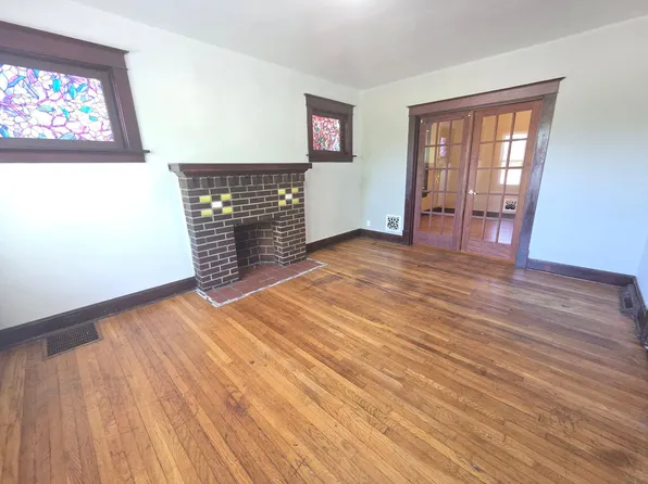 3654 Neosho St, 3654 Neosho St #1E, Saint Louis, MO 63116