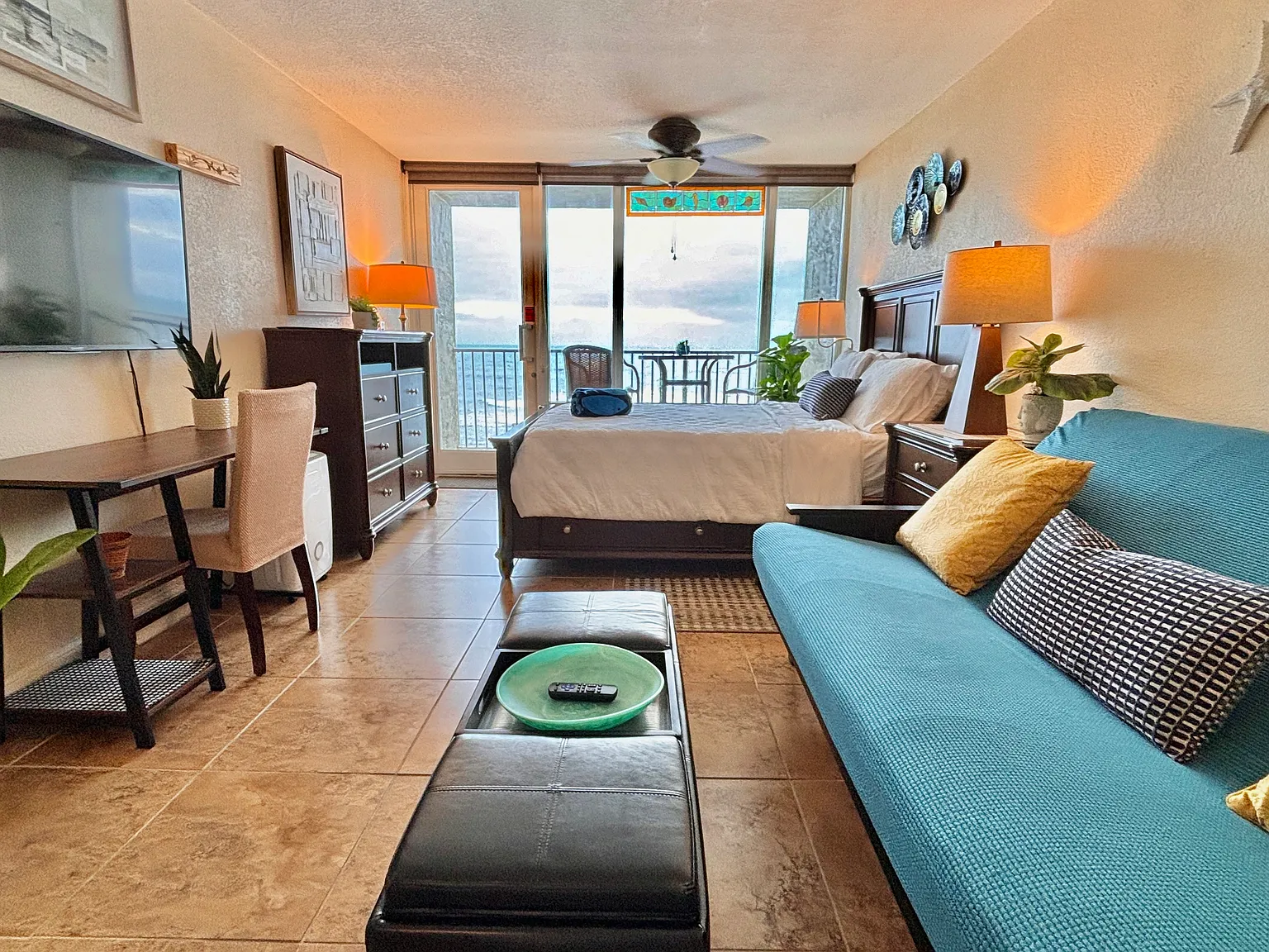 Studio, 385 sqft, $1,550 — Photo 3