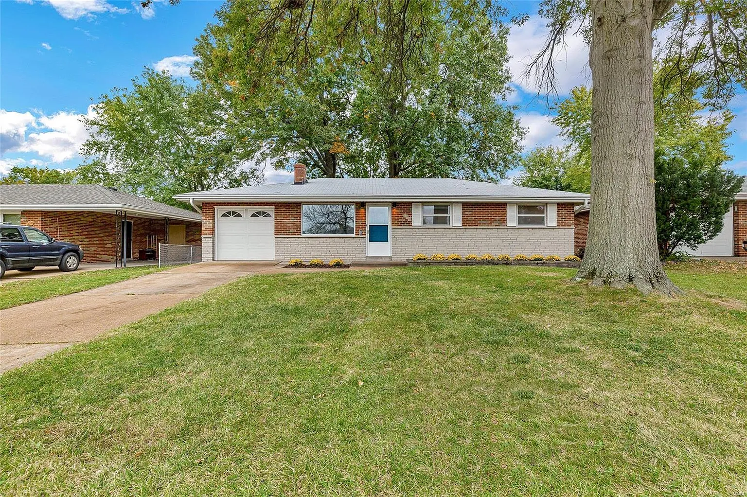 720 Rain Ridge Dr photo 1