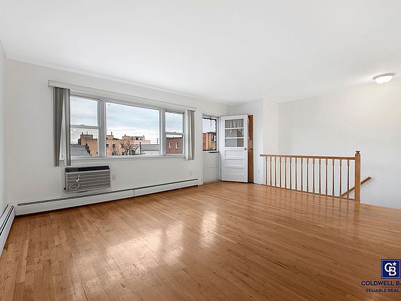 4th image of 153 Bay 46 St