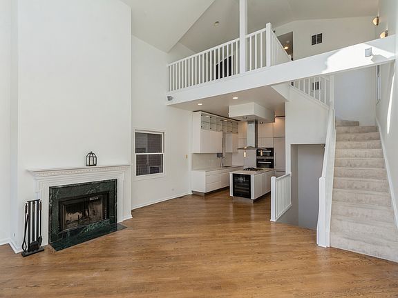 4th image of 3052 N Sheffield Ave #3